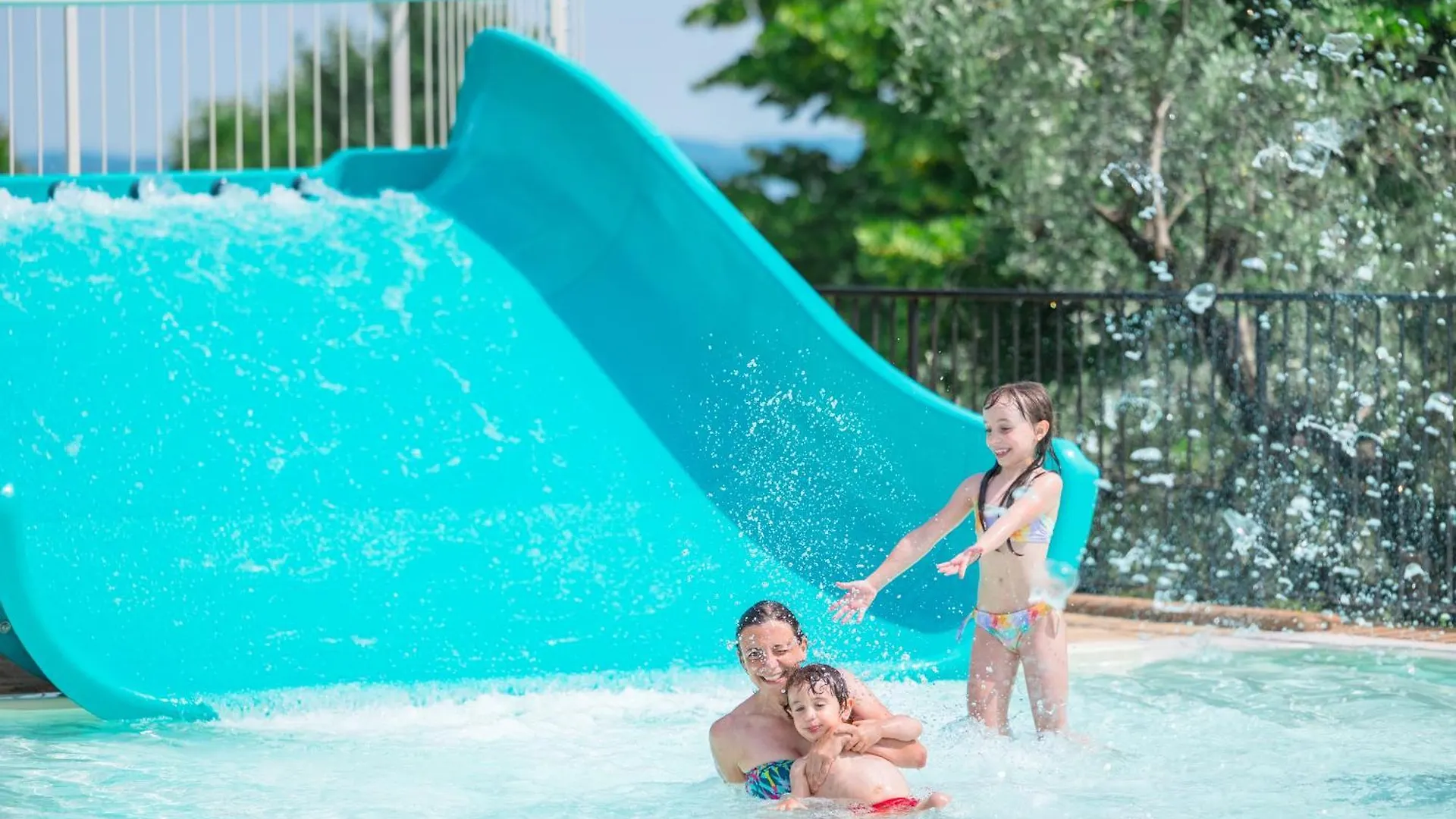 Campsite Camping Village Riva Blu Padenghe sul Garda Italy